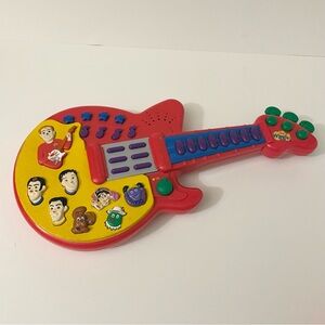 2003 The  Wiggles Play Along Musical Sing and Dance Red Guitar Toy Spin Master